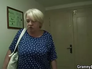 Guy fucks ლამაზი sex ...