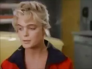 ქერა სექსი ჩაცმულ ქა ...